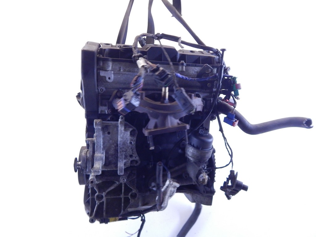 Двигатель (ДВС) Peugeot 207 купить в России