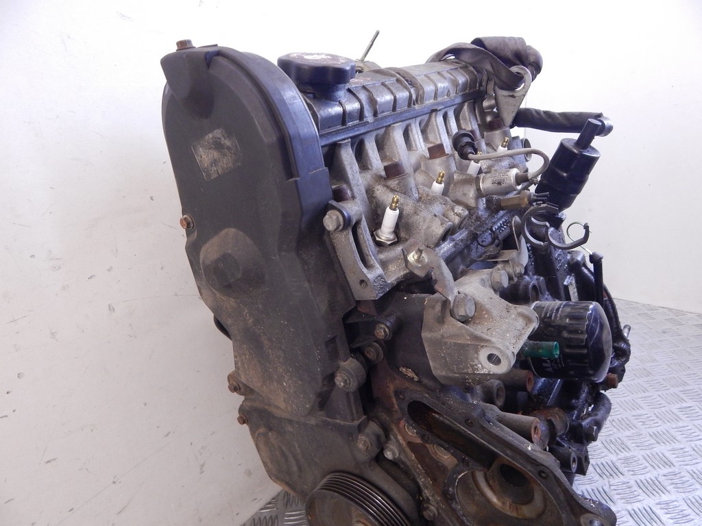 Двигатель (ДВС) Renault 19 купить в России