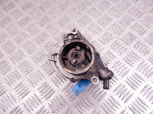 Насос вакуумный BMW 5-series (E39) 11 66 7 786 841