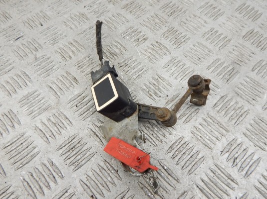 Датчик положения кузова BMW 5-series (E39)