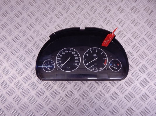 Щиток приборов (приборная панель) BMW 5-series (E39) 62 11 6 914 885 Щиток приборов (приборная панель) BMW 5-series (E39) 62 11 6 914 885