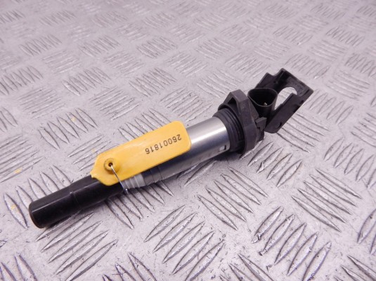 Катушка зажигания BMW 5-series (F10/11) 12 13 7 594 596 Катушка зажигания BMW 5-series (F10/11) 12 13 7 594 596