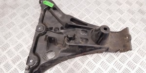 Кронштейн крепления бампера заднего BMW 5-series (E60/61) 51 12 7 060 796