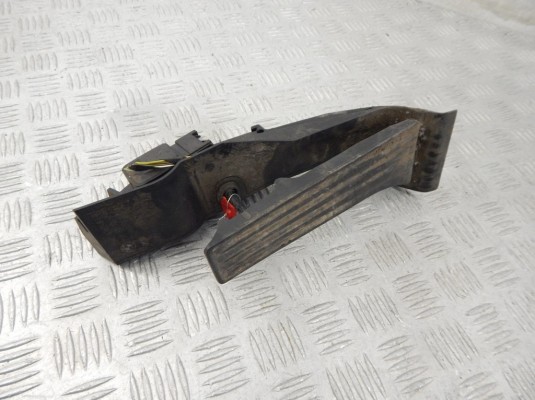 Педаль газа BMW 5-series (E39) 35 40 6 762 481