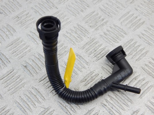 Патрубок вентиляции картера BMW X5-series (E53) 11 15 7 504 535
