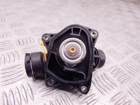 Корпус термостата BMW 3-series (E46) 11 51 7 805 811 Корпус термостата BMW 3-series (E46) 11 51 7 805 811