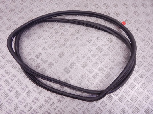 Уплотнитель багажника BMW 7-series (F01/02) 51 76 7 184 108
