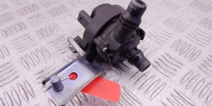 Насос антифриза дополнительный BMW X1-series (F48) 11 51 8 605 322