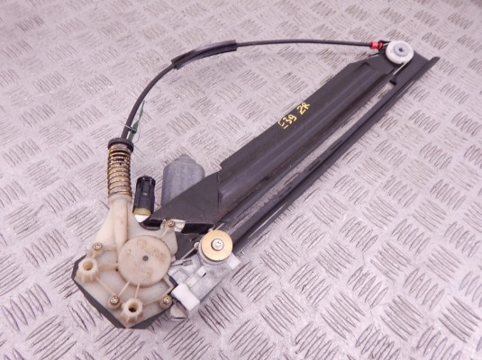 Стеклоподъемник электрический задний правый BMW 5-series (E39) 51 35 8 252 430