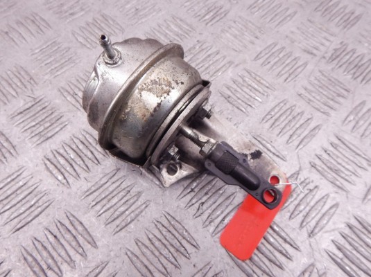 Клапан управления турбиной (актуатор) BMW 3-series (E46) Клапан управления турбиной (актуатор) BMW 3-series (E46)