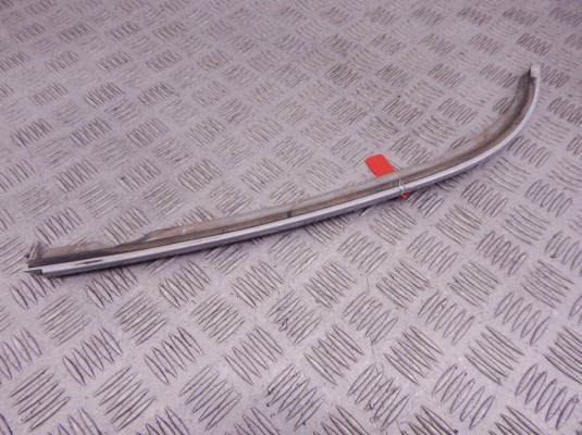 Ус под фару левый BMW 5-series (E39) 51 13 8 159 305 Ус под фару левый BMW 5-series (E39) 51 13 8 159 305