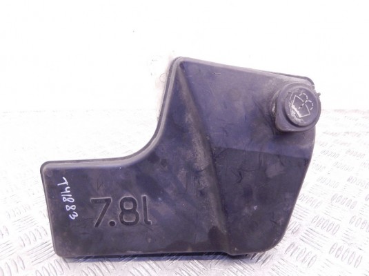 Бачок омывателя BMW X5-series (E53) 61 67 8 252 738