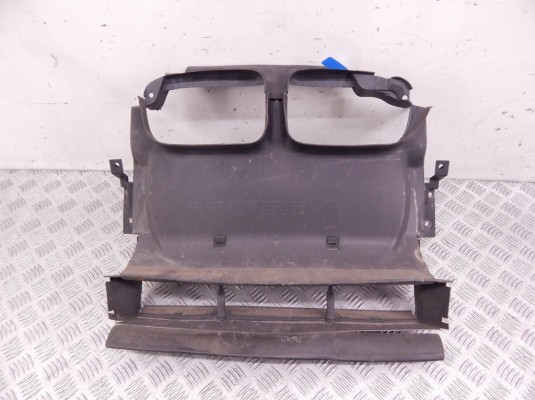 Воздухозаборник BMW 3-series (E46) 51 71 8 202 832