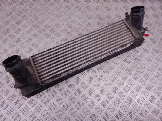 Интеркулер BMW 3-series (F30/31) 17 51 7 600 530