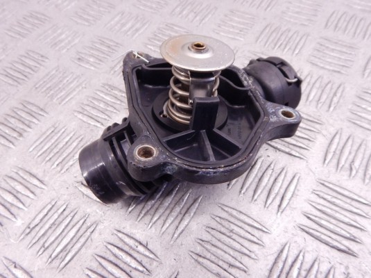 Корпус термостата BMW 3-series (E46) 11 51 7 805 811 Корпус термостата BMW 3-series (E46) 11 51 7 805 811
