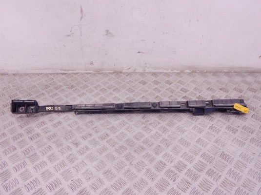 Кронштейн крепления порога BMW 7-series (F01/02) 51 77 7 187 106 Кронштейн крепления порога BMW 7-series (F01/02) 51 77 7 187 106