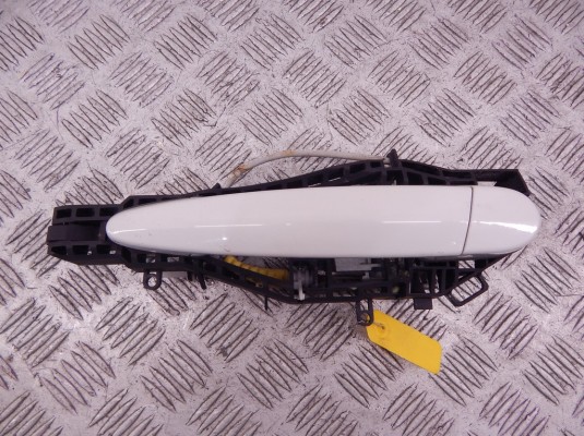 Ручка наружная передняя левая BMW 1-series (F20/21) 51 21 7 207 561