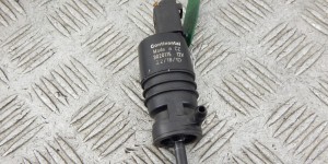 Насос (моторчик) омывателя стекла BMW 3-series (E46) Насос (моторчик) омывателя стекла BMW 3-series (E46)