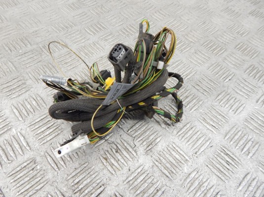 Проводка (коса) парктроников BMW 5-series (E39) 61 12 8 376 876 Проводка (коса) парктроников BMW 5-series (E39) 61 12 8 376 876