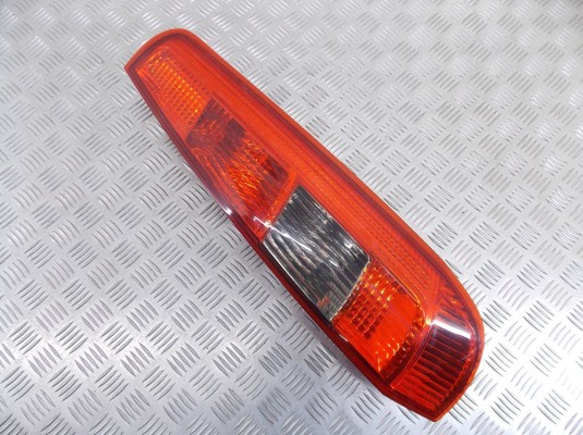 Фонарь задний правый FORD FIESTA  V (2001-2008)
