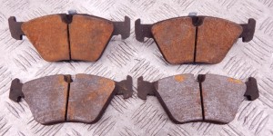 Тормозные колодки передние BMW 5-series (E39) 34 11 6 761 278