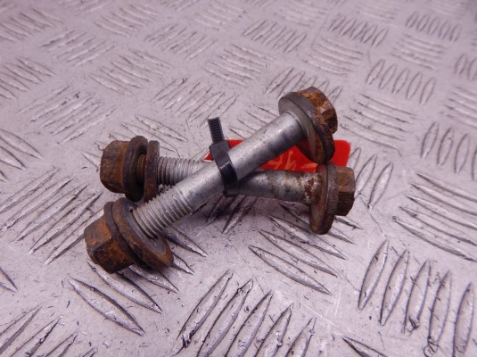 Болт развальный BMW 3-series (E46) 33 32 6 863 853