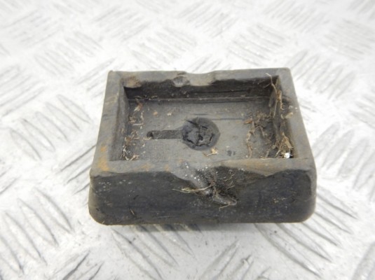 Опора под домкрат (поддомкратная подушка) BMW 3-series (E46) 51 71 8 268 885