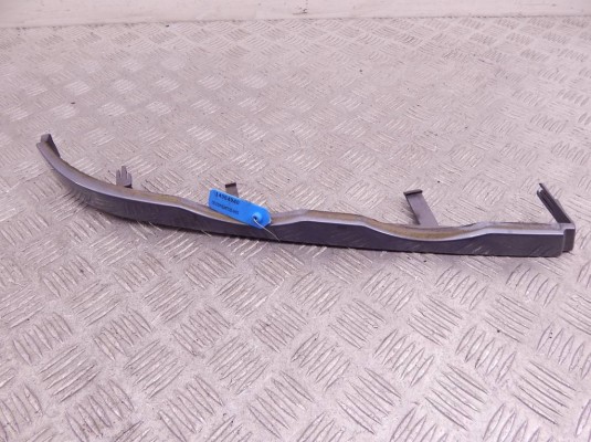 Ус под фару правый BMW 3-series (E46) 51 13 8 208 482