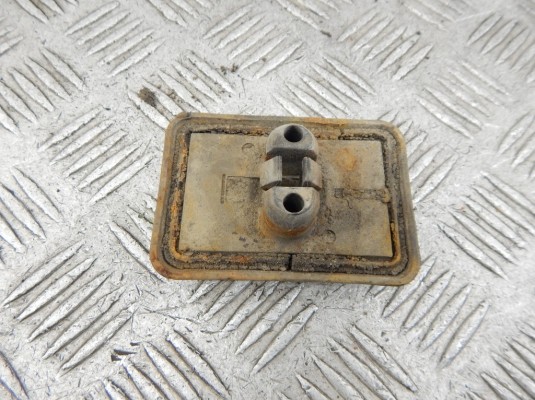 Опора под домкрат (поддомкратная подушка) BMW 5-series (E39) 51 71 8 204 244