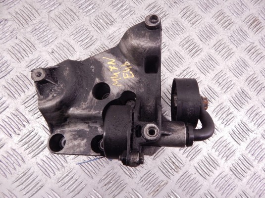 Кронштейн компрессора кондиционера BMW 3-series (E46) 64 55 7 787 319