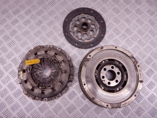 Маховик BMW 3-series (E46) 21 20 7 512 693