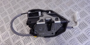 Замок двери передней правой BMW 5-series (E60/61) 51 21 7 167 066