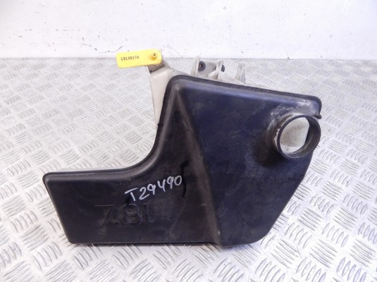 Бачок омывателя BMW X5-series (E53) 61 67 8 252 738