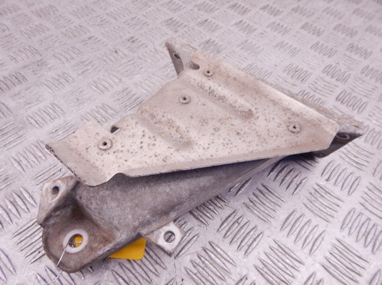 Кронштейн двигателя BMW 5-series (E39) 22 11 1 092 974 Кронштейн двигателя BMW 5-series (E39) 22 11 1 092 974