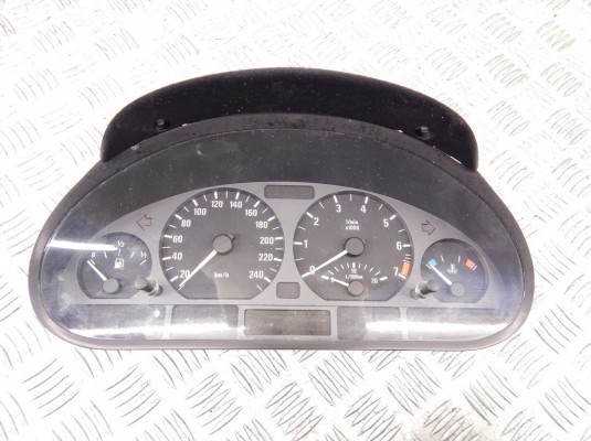 Щиток приборов (приборная панель) BMW 3-series (E46) 62 11 6 932 894