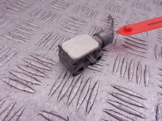 Датчик удара BMW X5-series (E70) 65 77 9 152 262 Датчик удара BMW X5-series (E70) 65 77 9 152 262