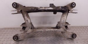 Балка подвески задняя BMW 5-series (E39) 33 31 1 097 248