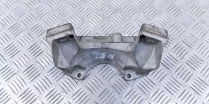 Кронштейн КПП BMW 5-series (E60/61) 22 31 6 761 103