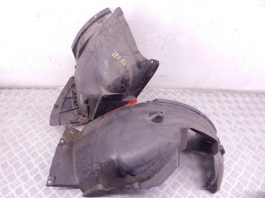 Защита арок передняя правая (подкрылок) BMW 1-series (E87) 51 71 7 059 376 Защита арок передняя правая (подкрылок) BMW 1-series (E87) 51 71 7 059 376