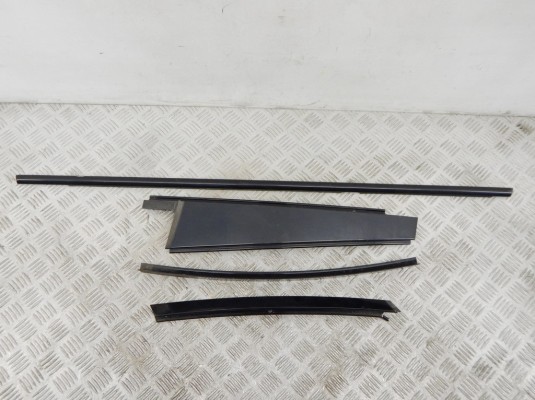 Молдинг двери задней правой BMW X5-series (E70) Молдинг двери задней правой BMW X5-series (E70)