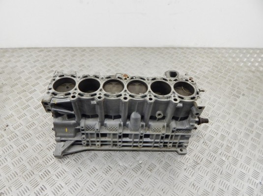 Блок цилиндров BMW 5-series (E39) 11 11 1 711 040