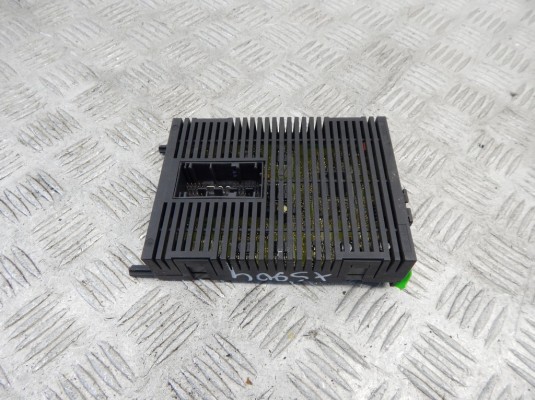 Блок управления светом BMW X3-series (E83) 61 31 3 420 786