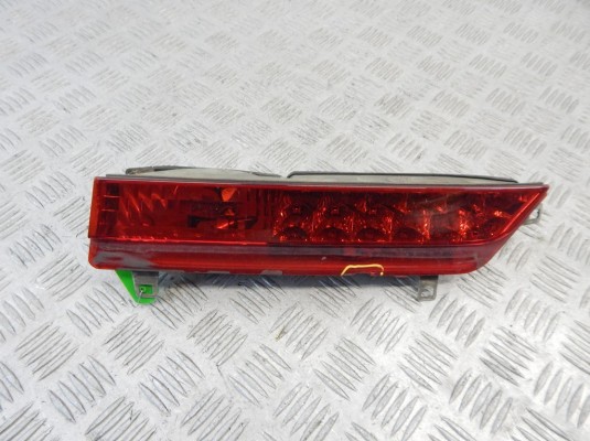 Фонарь крышки багажника правый BMW 7-series (E65/66) 63 21 8 379 690