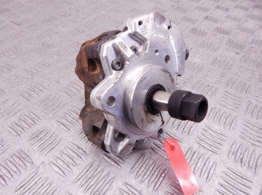 ТНВД BMW 1-series (E87) 13 51 8 511 824 ТНВД BMW 1-series (E87) 13 51 8 511 824