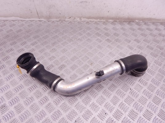 Патрубок интеркулера BMW 5-series (E60/61) 11 61 7 793 896 Патрубок интеркулера BMW 5-series (E60/61) 11 61 7 793 896