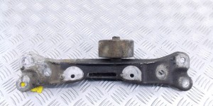 Кронштейн КПП BMW 5-series (E39) 22 32 1 092 477