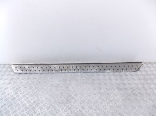 Накладка на порог BMW X5-series (E53) 8403078
