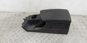 Подлокотник BMW X3-series (E83) Подлокотник BMW X3-series (E83)