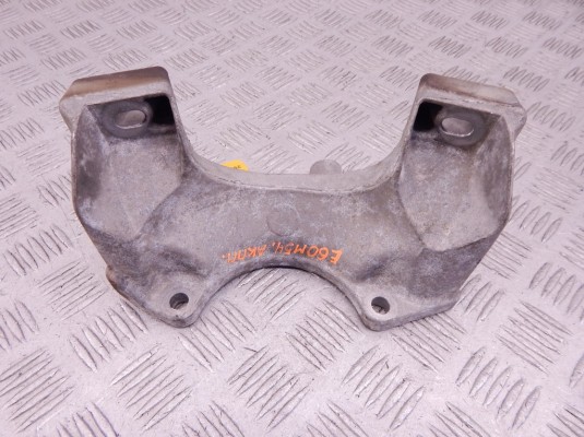 Кронштейн КПП BMW 5-series (E60/61) 22 31 6 761 103 Кронштейн КПП BMW 5-series (E60/61) 22 31 6 761 103