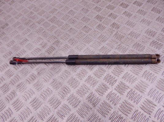 Амортизатор крышки багажника (3-5 двери) BMW 3-series (E46) 51 24 8 232 873 Амортизатор крышки багажника (3-5 двери) BMW 3-series (E46) 51 24 8 232 873